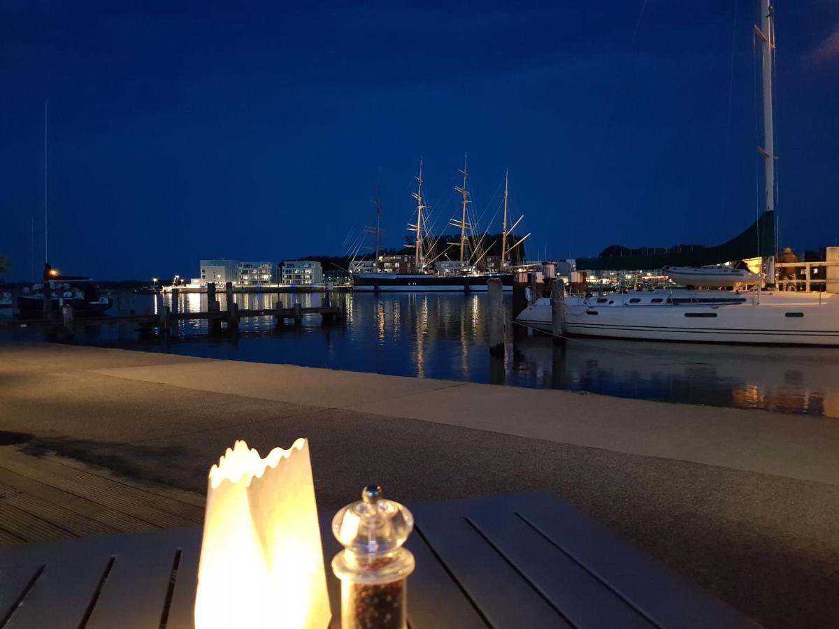 Ferienwohnung "Klarschiff" Travemuende Fusslaeufig Zum Strand Lübeck Eksteriør bilde